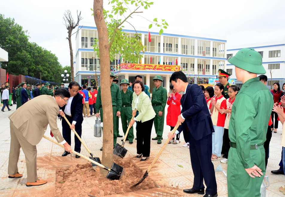  Phát động “Tết trồng cây đời đời nhớ ơn Bác Hồ” Xuân Giáp Thìn 2024