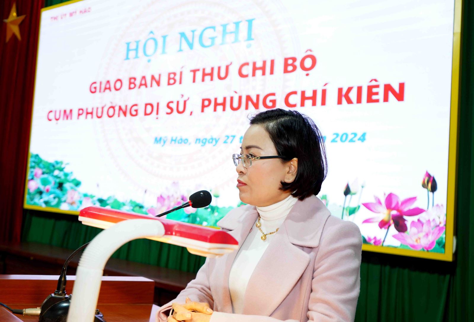 Đồng chí Bí thư Thị ủy Trần Thị Thanh Thủy dự và chỉ đạo Hội nghị Giao ban Bí thư chi bộ cụm phường Dị Sử - Phùng Chí Kiên năm 2024